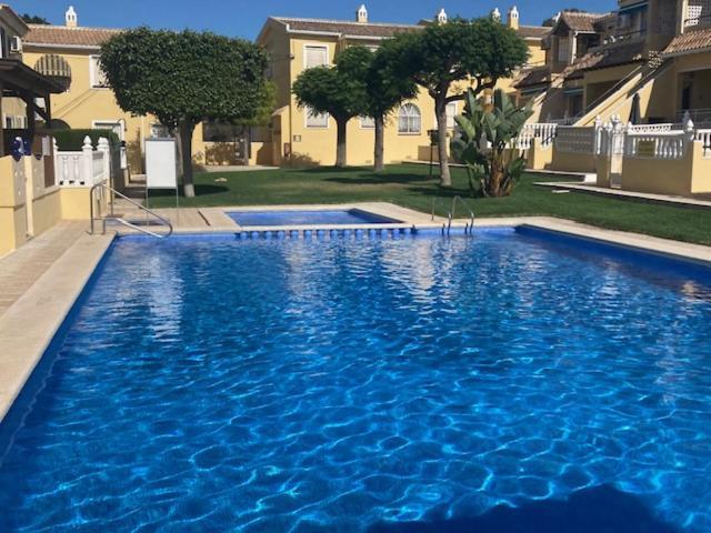 Villa Martin Secure Complex Two Bed Apartment With Access To Six Pools San Miguel De Salinas Buitenkant foto
